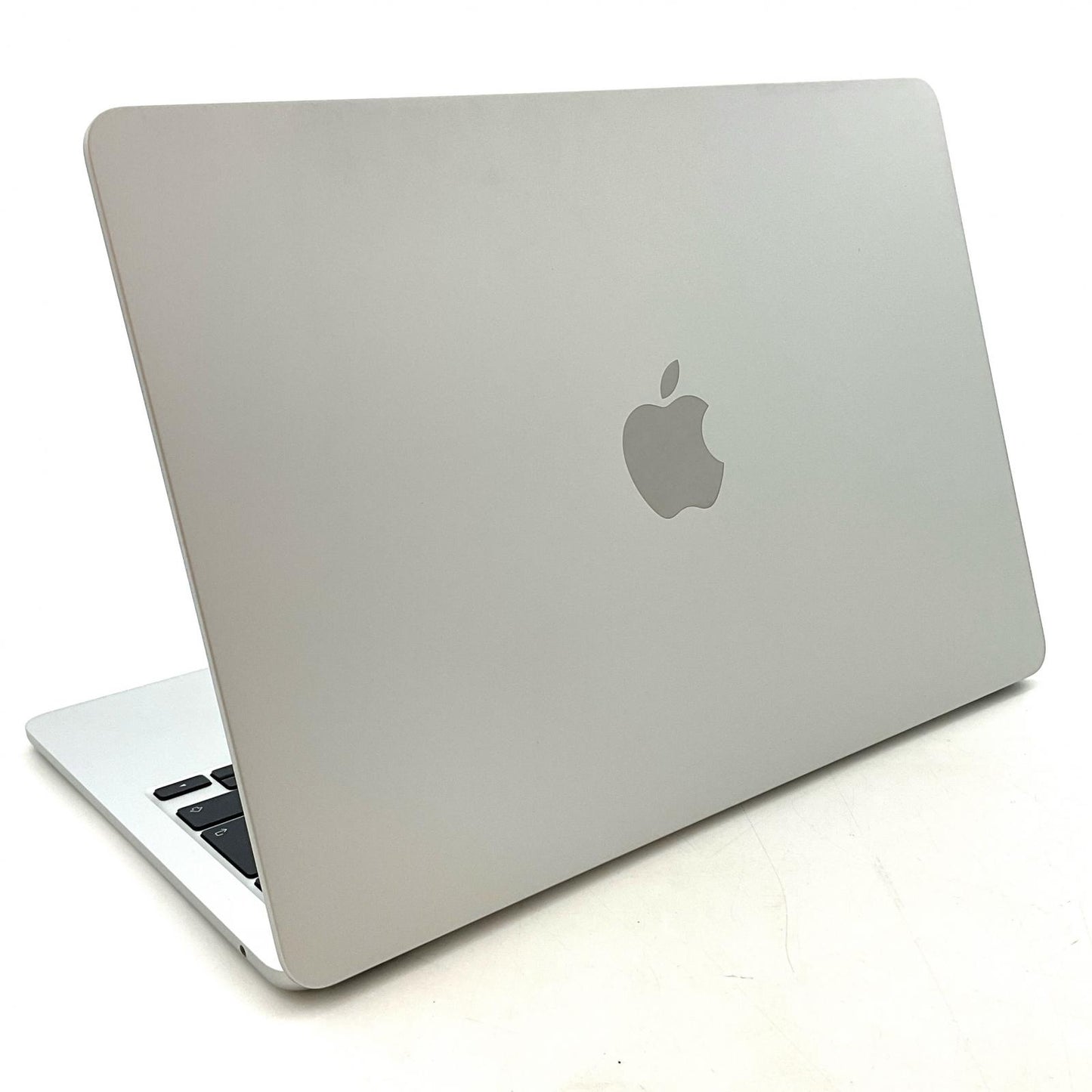 【全額返金保証】【最速発送】Apple MacBook Air 13インチ 2022 Apple M2 8GB SSD 256GB シルバー 97% 美品 動作確認済