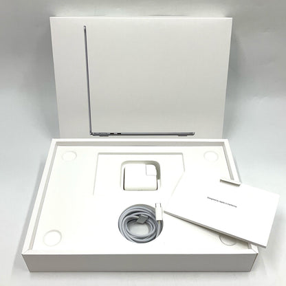 【全額返金保証】【最速発送】Apple MacBook Air 13インチ 2022 Apple M2 8GB SSD 256GB シルバー 97% 美品 動作確認済