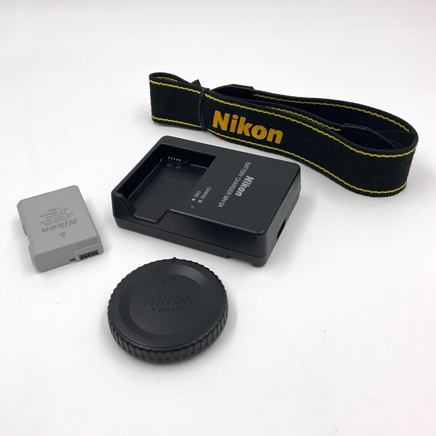 【全額返金保証】【最速発送】Nikon デジタル一眼 D5300 ボディ ブラック 動作確認済