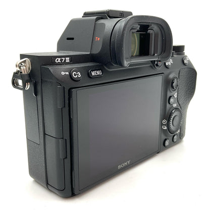 【全額返金保証】【最速発送】Sony デジタル一眼 α7 III ILCE-7M3 ボディ ブラック 美品 動作確認済