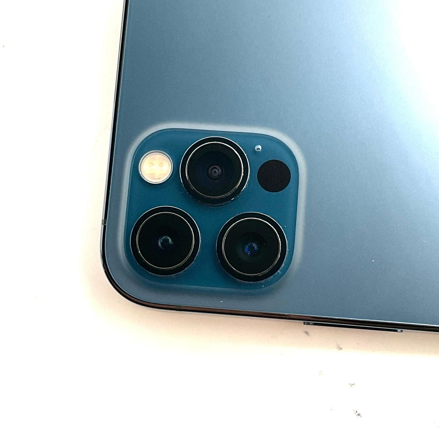 【全額返金保証】【最速発送】Apple iPhone iPhone 12 Pro 256GB パシフィックブルー SIMフリー 白ロム 動作確認済 76%