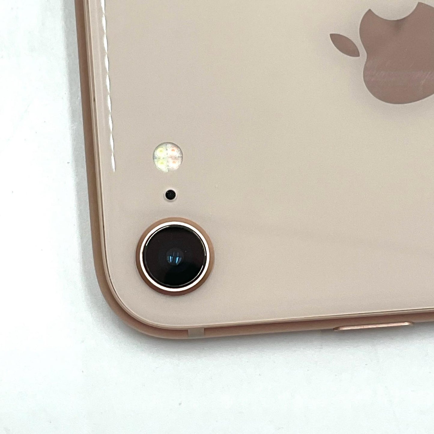 【全額返金保証】【最速発送】Apple iPhone iPhone 8 64GB ゴールド au SIMフリー 白ロム 動作確認済 87%