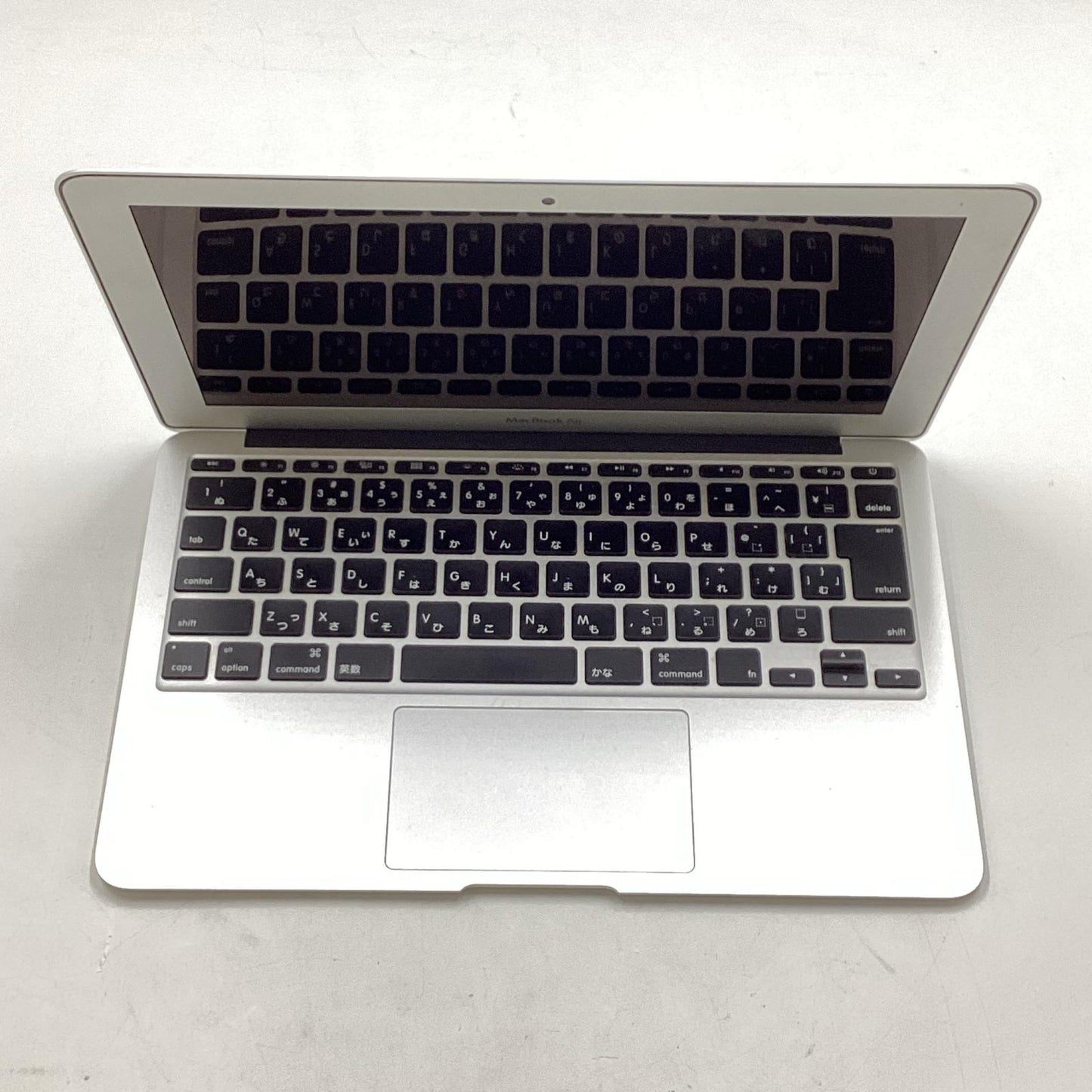 【全額返金保証】【最速発送】Apple MacBook Air 11インチ 2015 1.6 GHz Intel Core i5 4GB SSD 128GB シルバー 動作確認済