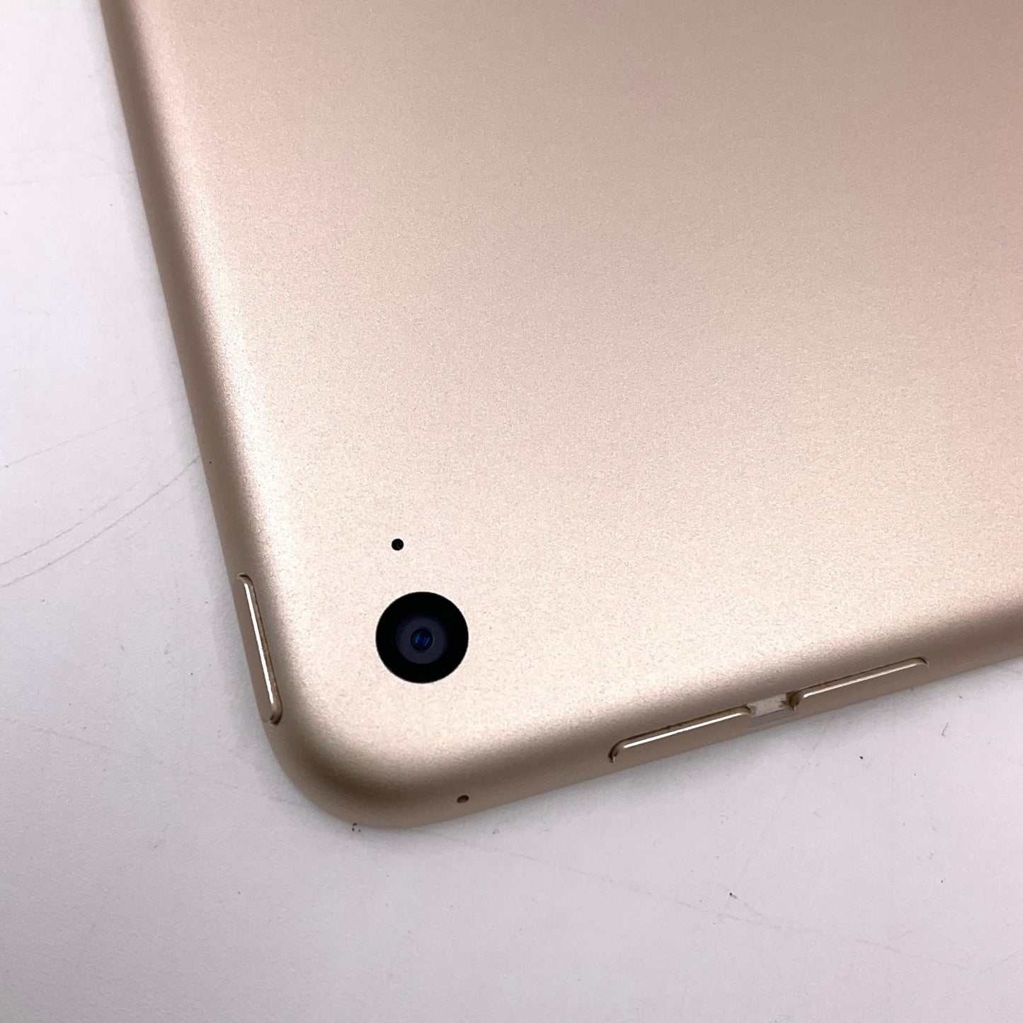 【全額返金保証】【最速発送】Apple iPad mini 7.9インチ 第4世代 64GB ゴールド Wi-Fi SIMフリー 動作確認済