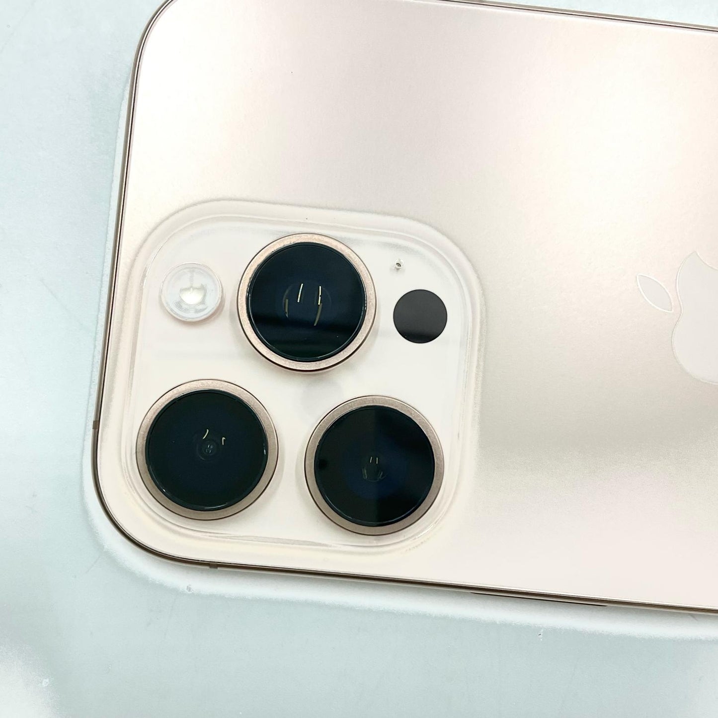 【全額返金保証】【最速発送】Apple iPhone iPhone 16 Pro 256GB デザートチタニウム SIMフリー 白ロム 美品 動作確認済 93%