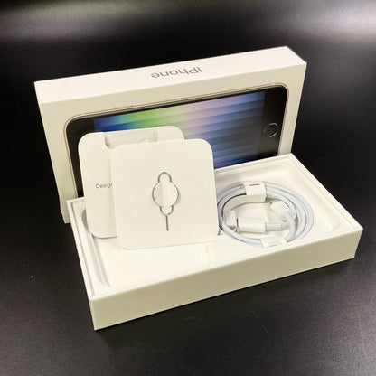 【全額返金保証】【最速発送】Apple iPhone iPhone SE（第3世代） 64GB スターライト docomo 白ロム 動作確認済 82%