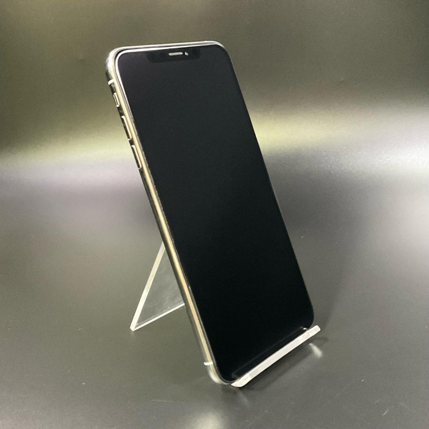【全額返金保証】【最速発送】Apple iPhone iPhone XS Max 256GB シルバー SIMフリー 白ロム 動作確認済 77%