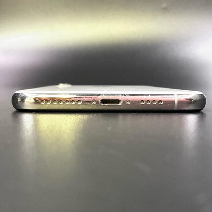 【全額返金保証】【最速発送】Apple iPhone iPhone XS Max 256GB シルバー SIMフリー 白ロム 動作確認済 77%