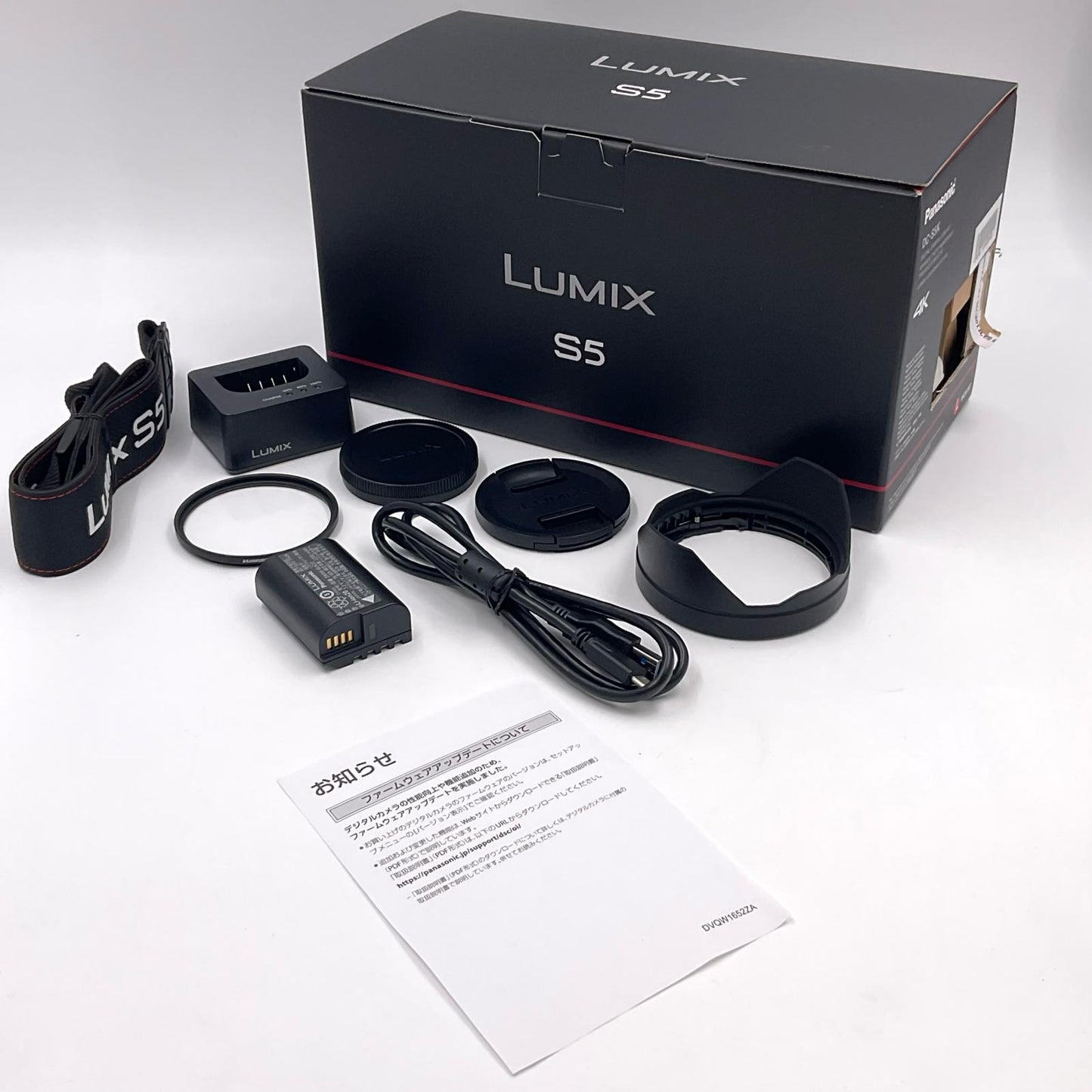 【全額返金保証】【最速発送】Panasonic デジタル一眼 LUMIX DC-S5K 標準ズームKレンズキット ブラック 美品 動作確認済