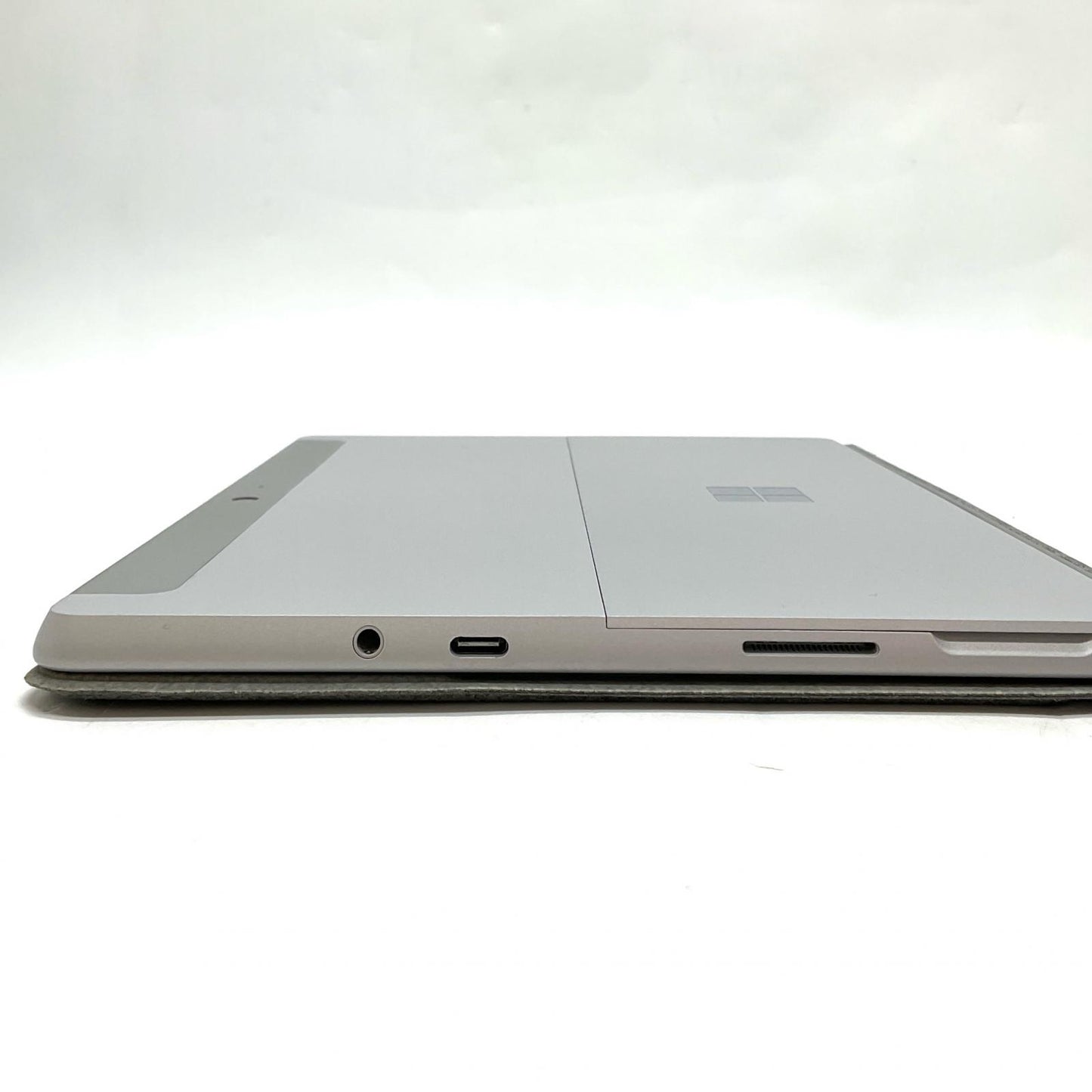 【全額返金保証】【最速発送】Microsoft Surface Go (第 1 世代) 1824 Intel Pentium CPU 4415Y 8GB SSD 128GB 90.2% 美品 動作確認済