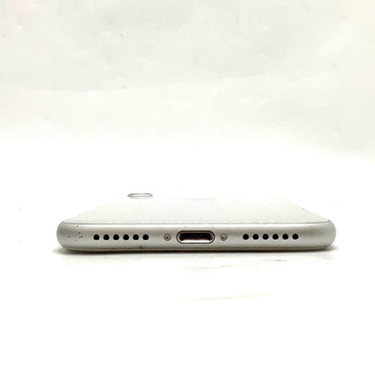 【最速発送】Apple iPhone iPhone 8 64GB シルバー docomo 白ロム【難有】 83%