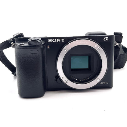【最速発送】Sony デジタル一眼 α6000 ILCE-6000 ボディ ブラック【難有】