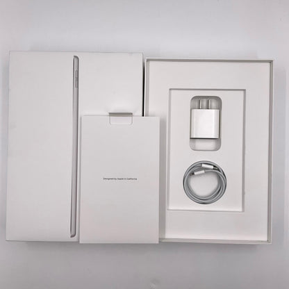 【全額返金保証】【最速発送】Apple iPad iPad 10.2インチ 第9世代 64GB シルバー WiFi+Cellular docomo 白ロム 美品 動作確認済