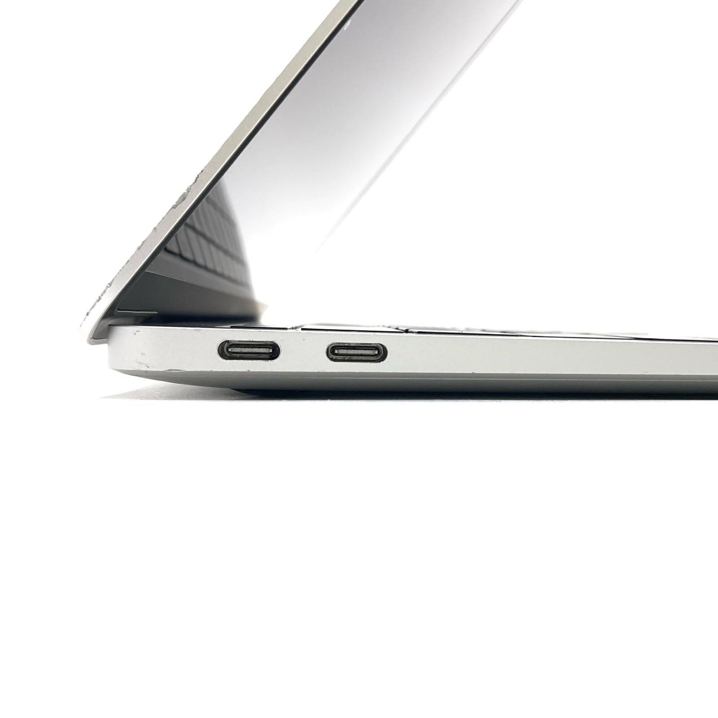 【全額返金保証】【最速発送】Apple MacBook Air 13.3インチ 2018 1.6GHz デュアルコア Intel Core i5 8GB SSD 128GB シルバー 動作確認済