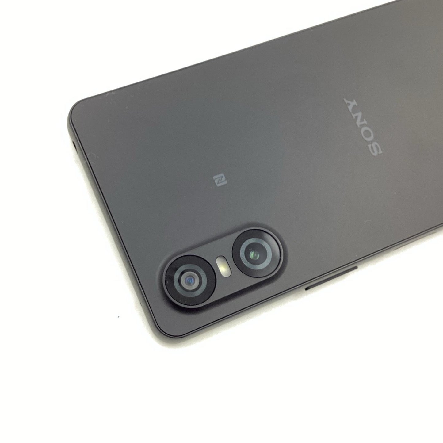 【全額返金保証】【最速発送】Sony Xperia 10 VI 128GB ブラック docomo SO-52E 白ロム 超美品 動作確認済