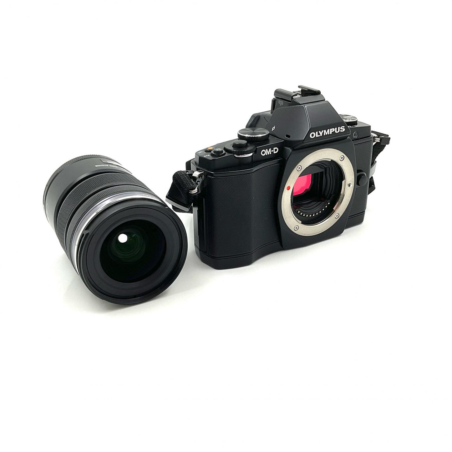 【全額返金保証】【最速発送】OLYMPUS デジタル一眼 OLYMPUS OM-D E-M5 レンズキット ブラック 動作確認済