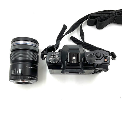 【全額返金保証】【最速発送】OLYMPUS デジタル一眼 OLYMPUS OM-D E-M5 レンズキット ブラック 動作確認済