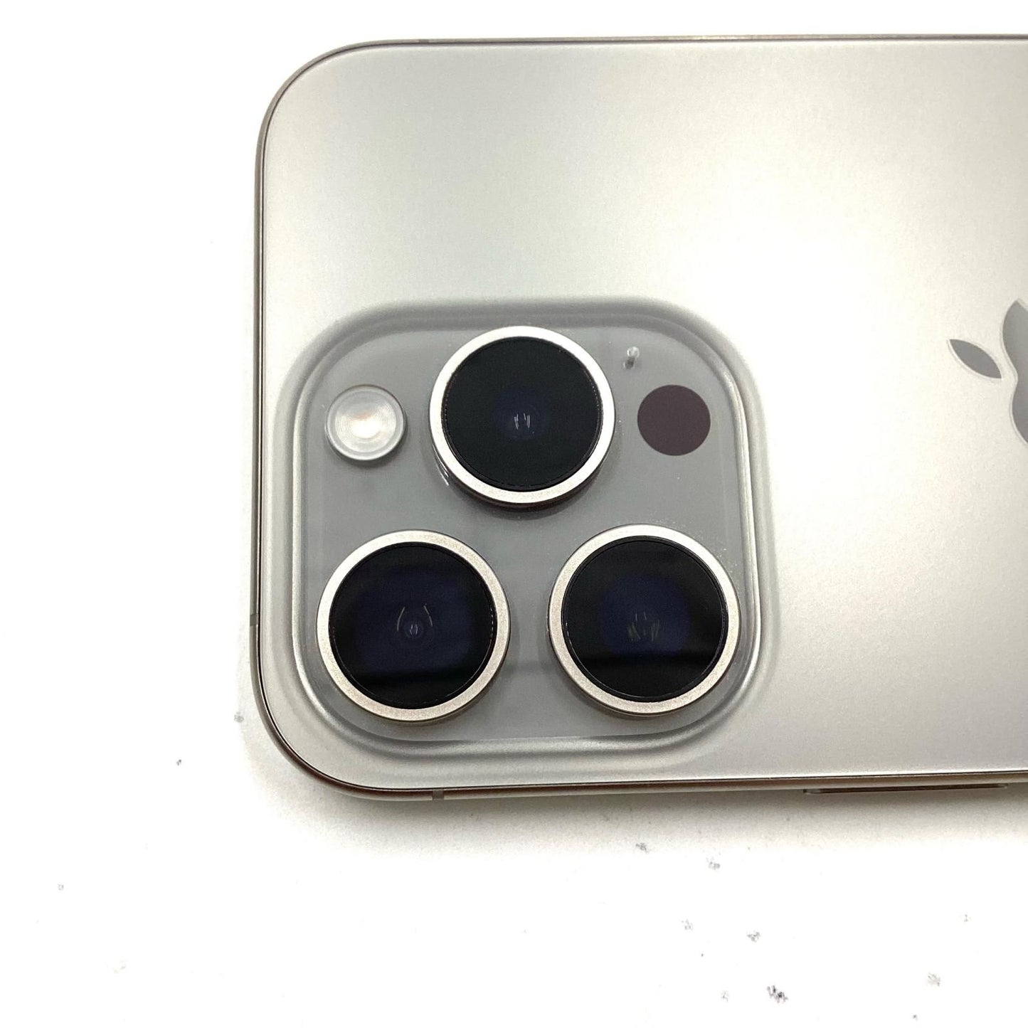 【全額返金保証】【最速発送】Apple iPhone iPhone Pro 15 Pro 256GB ナチュラルチタニウム SIMフリー 白ロム 美品 動作確認済 89%