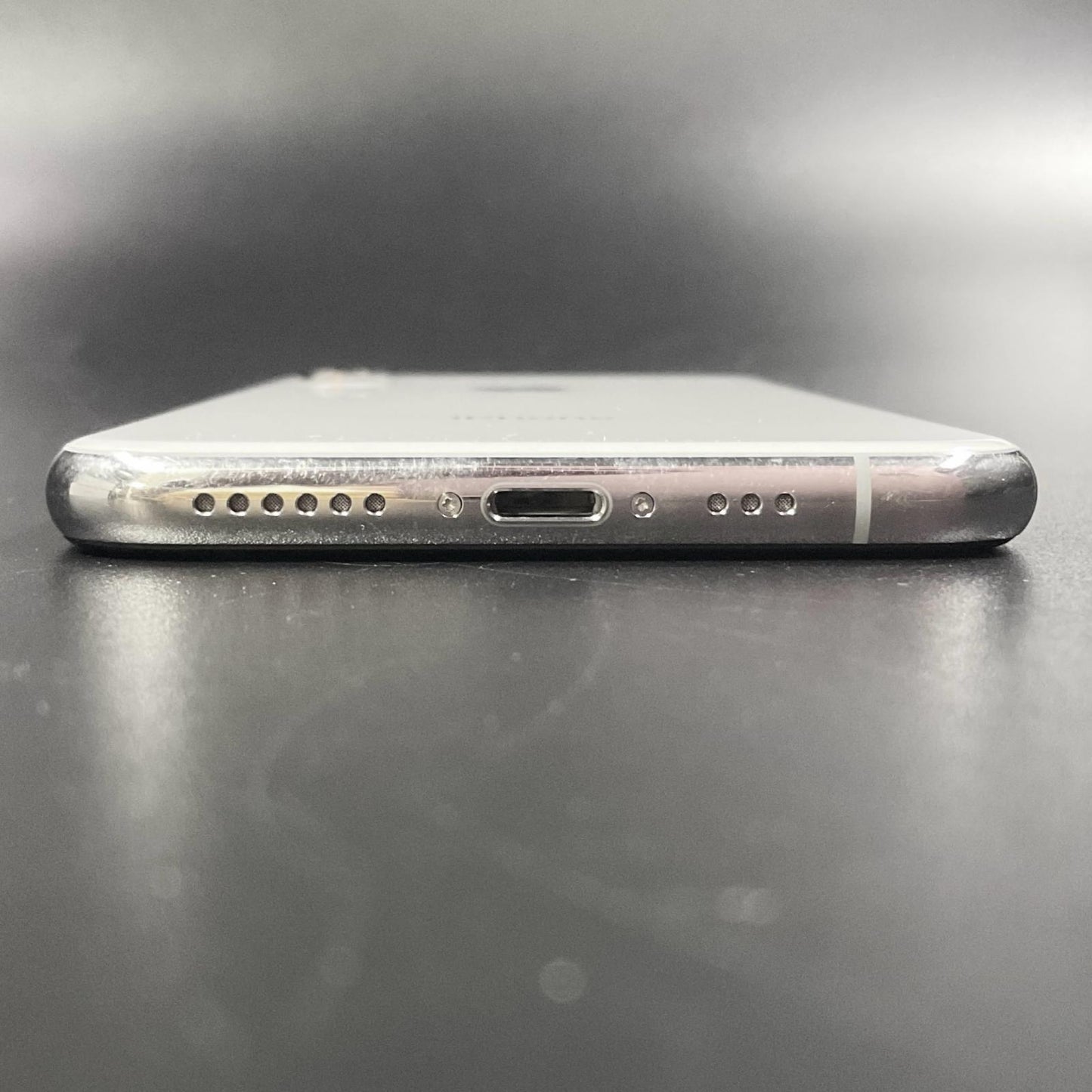 【全額返金保証】【最速発送】Apple iPhone iPhone XS 64GB シルバー au SIMフリー 白ロム 動作確認済 100%