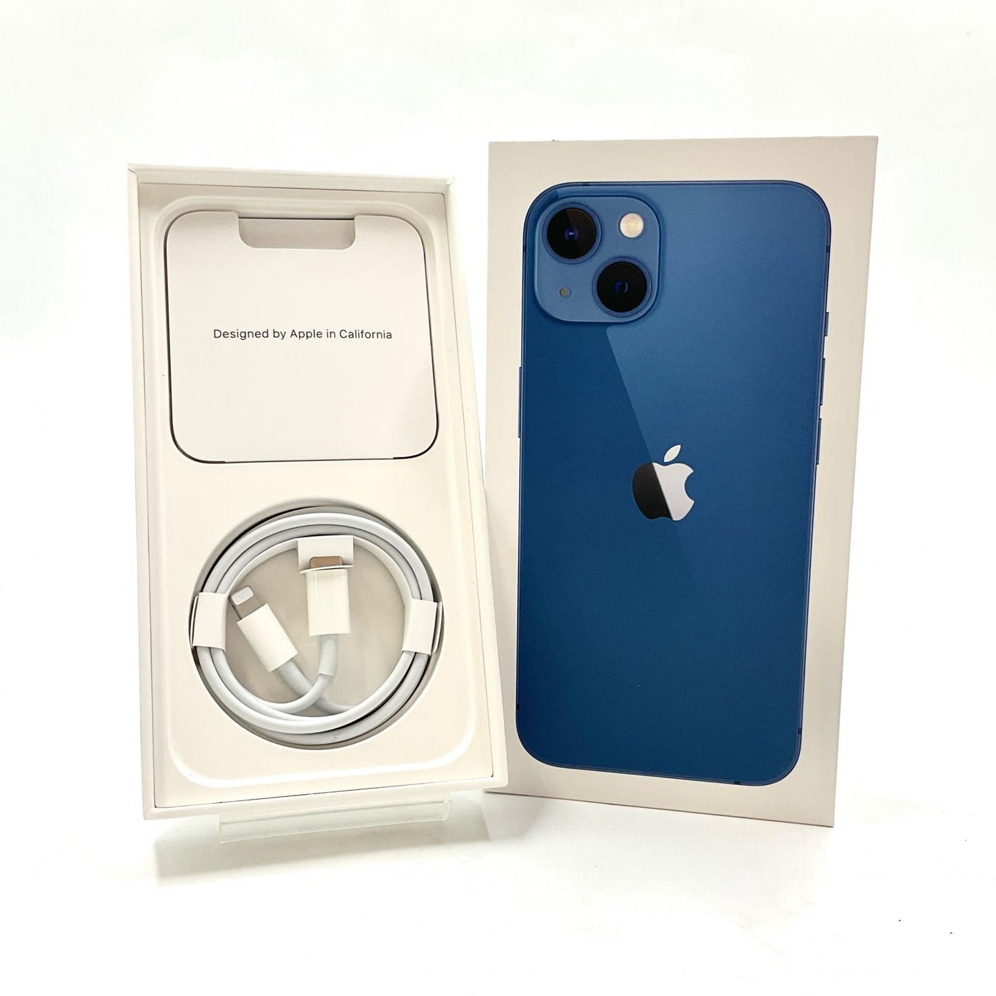 【全額返金保証】【最速発送】Apple iPhone iPhone 13 128GB ブルー docomo SIMフリー 白ロム 動作確認済 74%