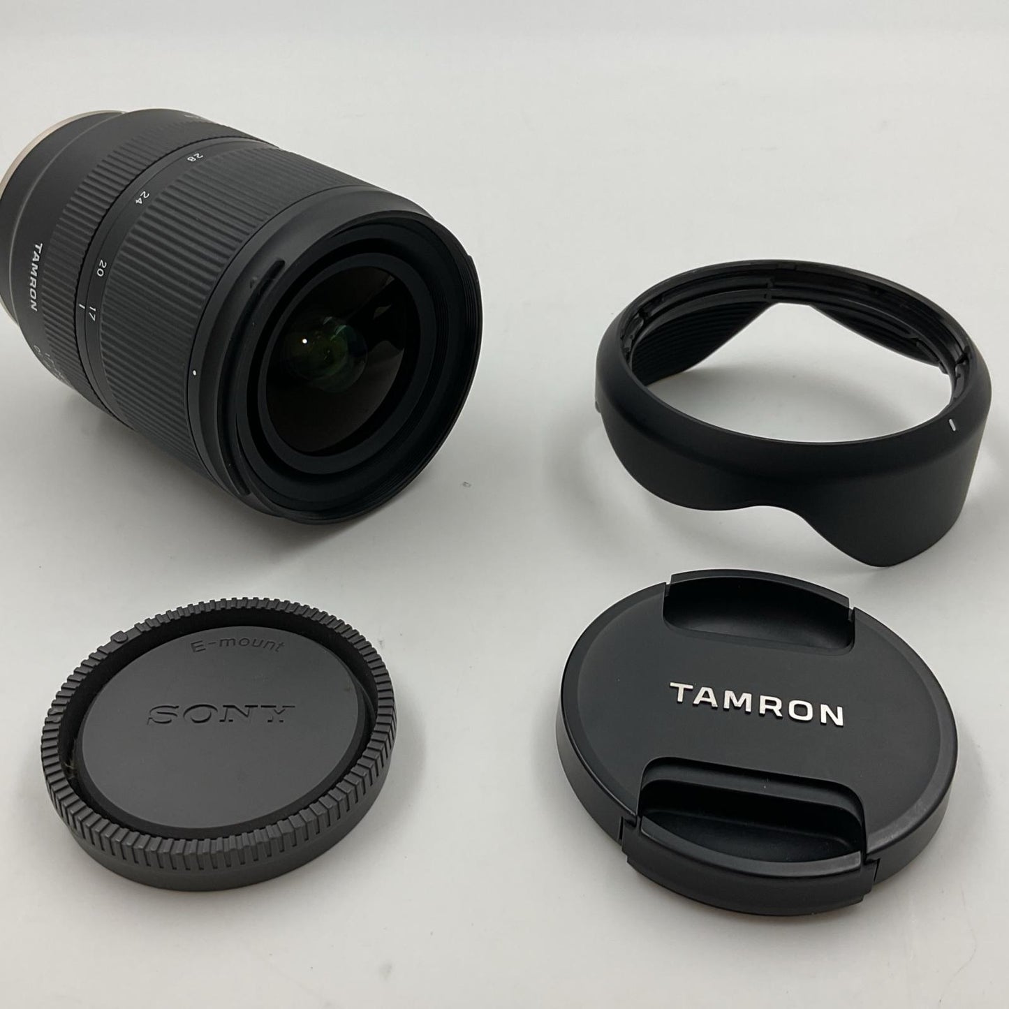 【全額返金保証】【最速発送】TAMRON 17-28mm F/2.8 Di III RXD (Model A046) 美品 動作確認済