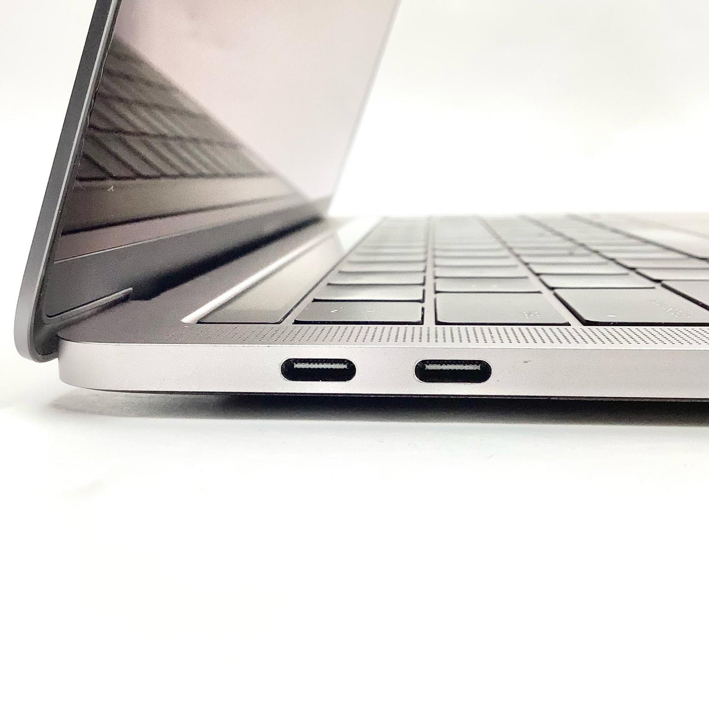 【最速発送】Apple MacBook Pro 13.3インチ 2016 3.3 GHz デュアルコアIntel Core i7 16GB SSD 1TB スペースグレイ 56.5%【難有】