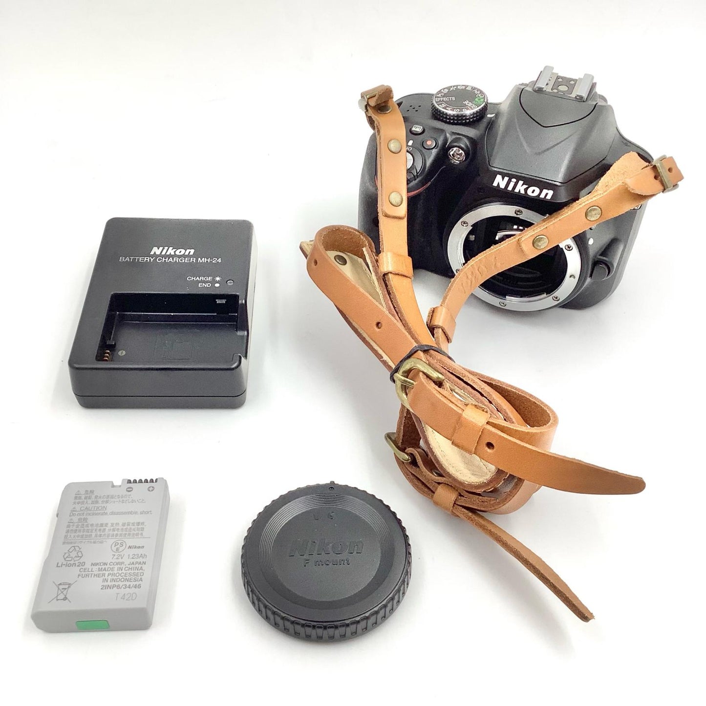 【全額返金保証】【最速発送】Nikon デジタル一眼 D3300 ボディ ブラック 動作確認済