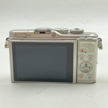 【全額返金保証】【最速発送】OLYMPUS デジタル一眼 OLYMPUS PEN E-PL10 ボディ ホワイト 動作確認済