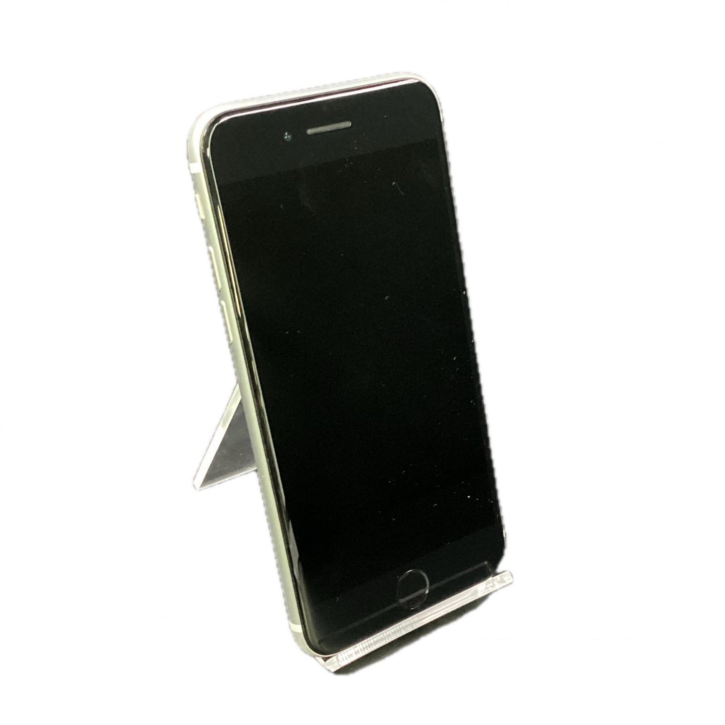 【全額返金保証】【最速発送】Apple iPhone iPhone SE（第2世代） 64GB ホワイト docomo 白ロム 動作確認済 82%