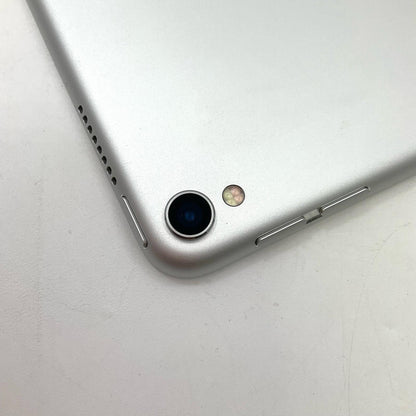 【全額返金保証】【最速発送】Apple iPad Pro 10.5インチ 64GB シルバー Wi-Fi 動作確認済