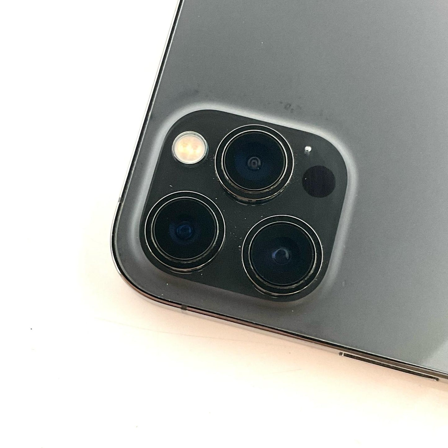 【全額返金保証】【最速発送】Apple iPhone iPhone 12 Pro Max 256GB グラファイト SIMフリー 白ロム 動作確認済 70%