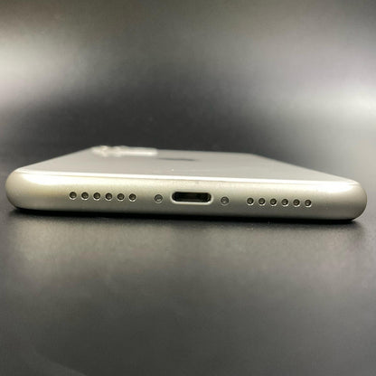 【全額返金保証】【最速発送】Apple iPhone iPhone 11 256GB ホワイト au 白ロム 超美品 動作確認済 92%