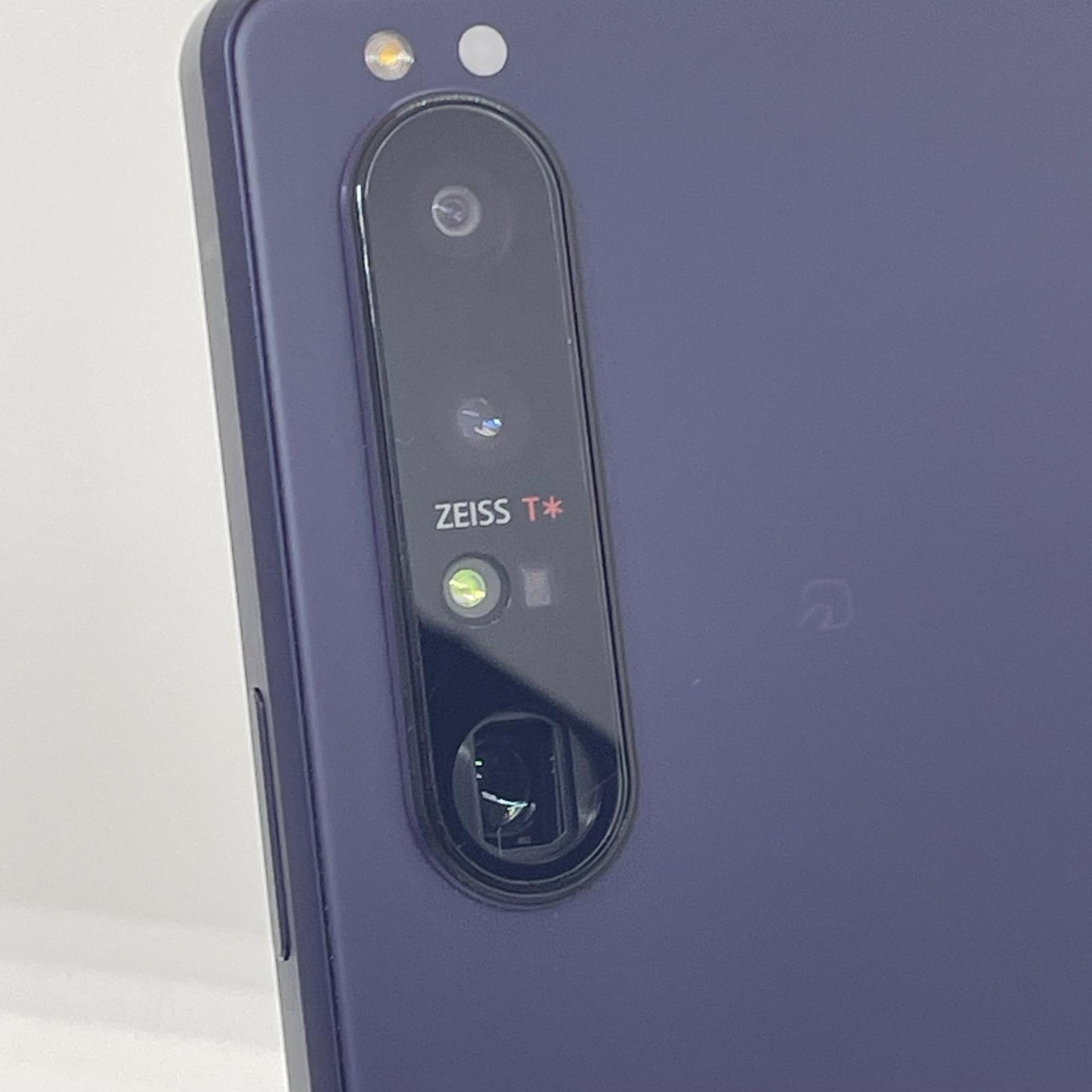 【最速発送】Sony Xperia 1 III 256GB フロストパープル docomo SO-51B 白ロム【難有】