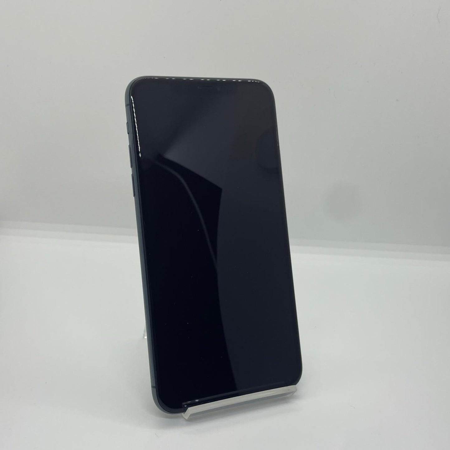 【全額返金保証】【最速発送】Apple iPhone iPhone 11 Pro Max 256GB ミッドナイトグリーン docomo SIMフリー 白ロム 動作確認済 84 %