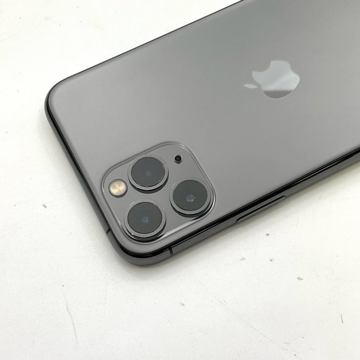 【全額返金保証】【最速発送】Apple iPhone iPhone 11 Pro 512GB スペースグレイ Softbank 白ロム 動作確認済 75%