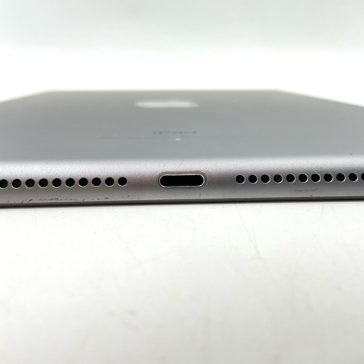 【全額返金保証】【最速発送】Apple iPad iPad 9.7インチ 第6世代 32GB スペースグレイ WiFi+Cellular Softbank 白ロム 美品 動作確認済