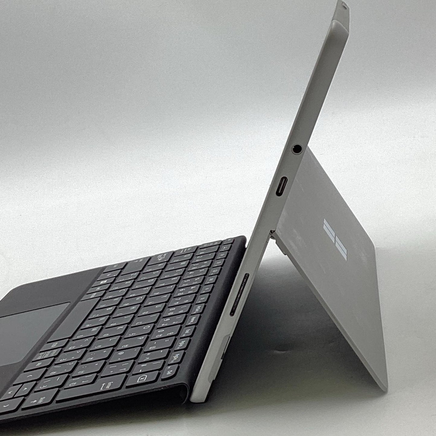 【全額返金保証】【最速発送】Microsoft Surface Go 3 1926 Pentium Gold 6500Y 8GB M.2 SSD 128GB 96.5% 美品 動作確認済