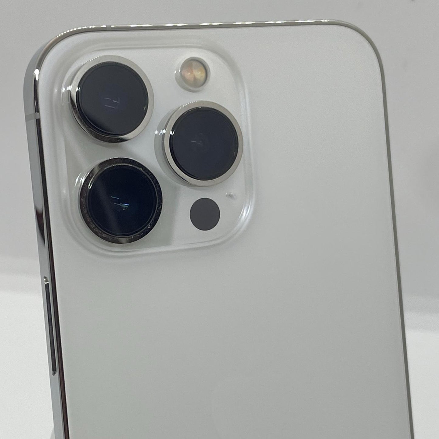【全額返金保証】【最速発送】Apple iPhone iPhone 13 Pro 256GB シルバー SIMフリー 白ロム 美品 動作確認済 85%