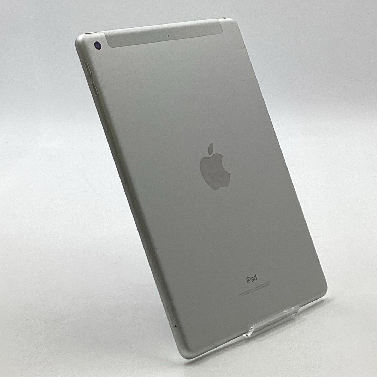 【最速発送】Apple iPad iPad 9.7インチ 第6世代 32GB シルバー WiFi+Cellular docomo 白ロム【難有】