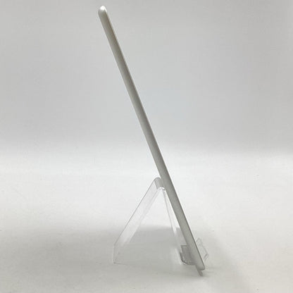 【最速発送】Apple iPad iPad 9.7インチ 第6世代 32GB シルバー WiFi+Cellular docomo 白ロム【難有】