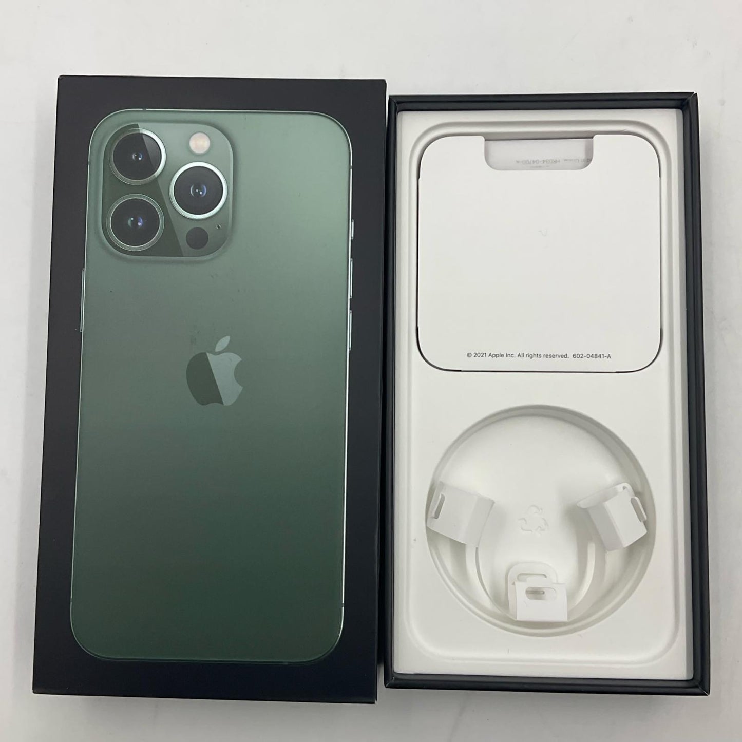 【全額返金保証】【最速発送】Apple iPhone iPhone 13 Pro 256GB アルパイングリーン SIMフリー 白ロム 動作確認済 79%