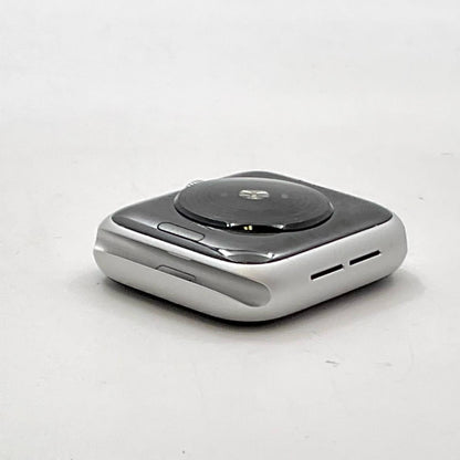 【全額返金保証】【最速発送】Apple Watch SE 第1世代 アルミニウム 40mm GPS+Cellular 白ロム 77% 動作確認済