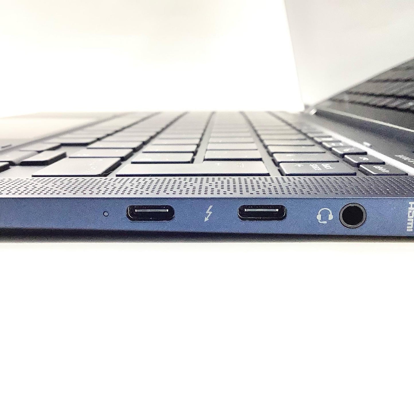 【全額返金保証】【最速発送】HP Elite Dragonfly Intel(R) Core(TM) i5-8265U CPU @ 1.60GHz 8GB M.2 SSD 256GB 75% 動作確認済
