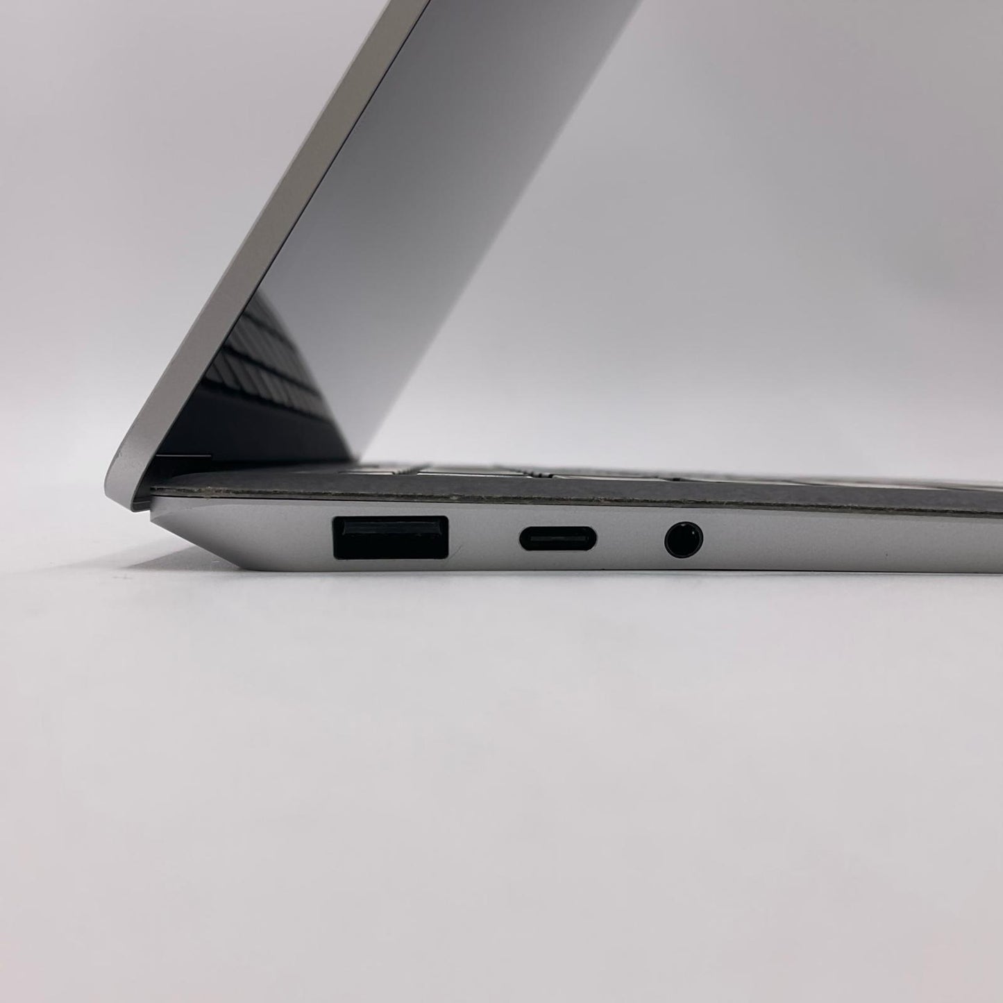 【全額返金保証】【最速発送】Microsoft Surface Laptop 3 i5-1035G7 8GB M.2 SSD 128GB 77.3% 動作確認済