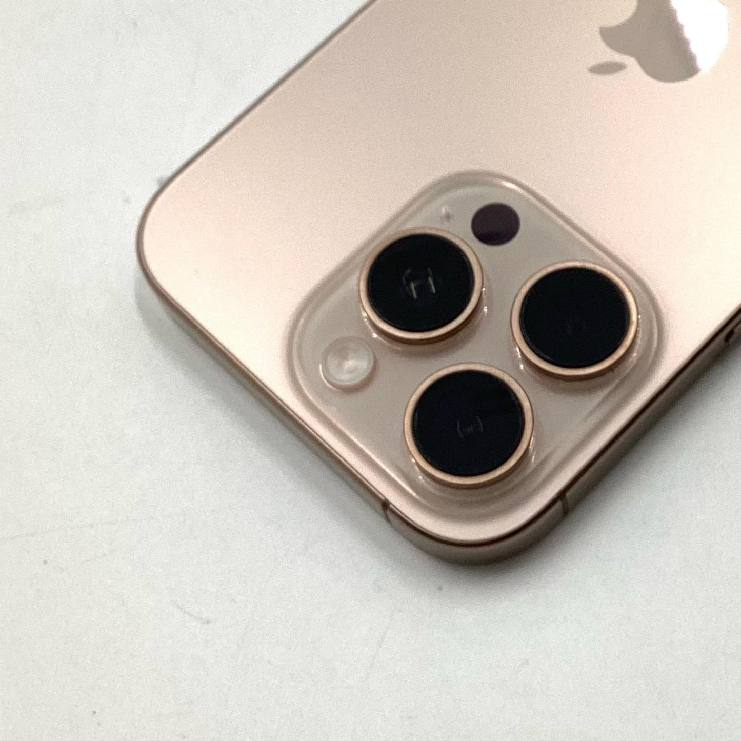 【全額返金保証】【最速発送】Apple iPhone iPhone 16 Pro 128GB デザートチタニウム SIMフリー 白ロム 動作確認済 100%