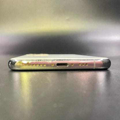 【全額返金保証】【最速発送】Apple iPhone iPhone 11 Pro 64GB シルバー Softbank 白ロム 動作確認済 80%
