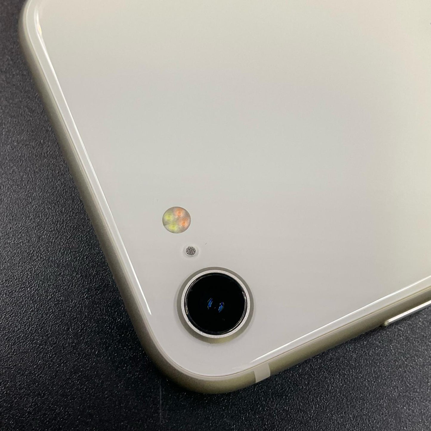 【全額返金保証】【最速発送】Apple iPhone iPhone SE（第3世代） 128GB スターライト SIMフリー 動作確認済 73%