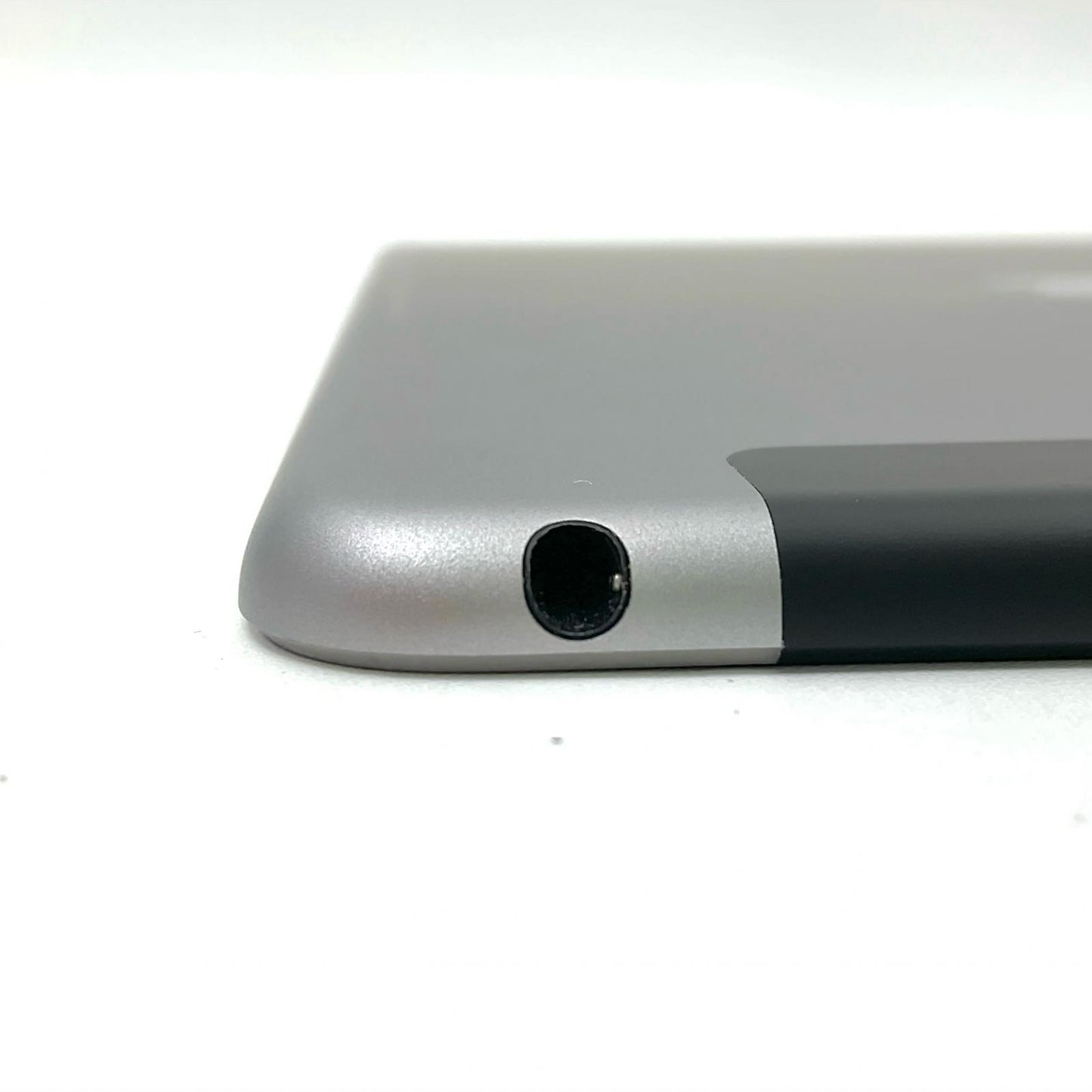 【全額返金保証】【最速発送】Apple iPad Air 9.7インチ 第2世代 64GB スペースグレイ WiFi+Cellular Softbank 白ロム 動作確認済
