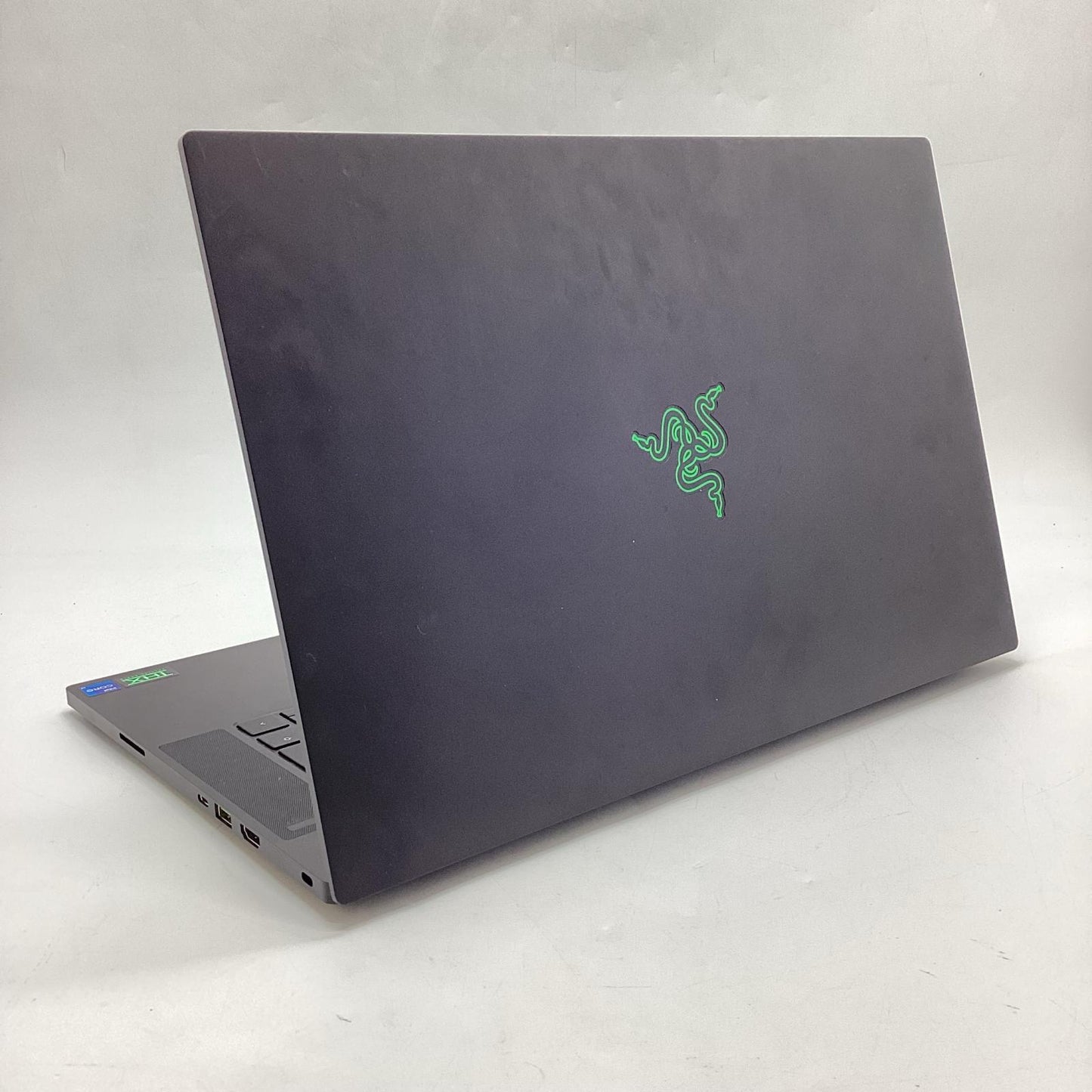 【全額返金保証】【最速発送】Razer Blade 15 RZ09-0409 i7-11800H 16GB M.2 SSD 1TB RTX 3060 Laptop 100% 動作確認済