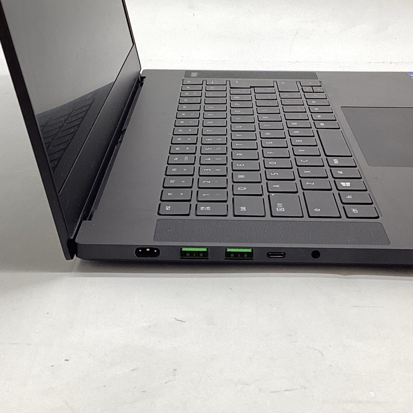 【全額返金保証】【最速発送】Razer Blade 15 RZ09-0409 i7-11800H 16GB M.2 SSD 1TB RTX 3060 Laptop 100% 動作確認済
